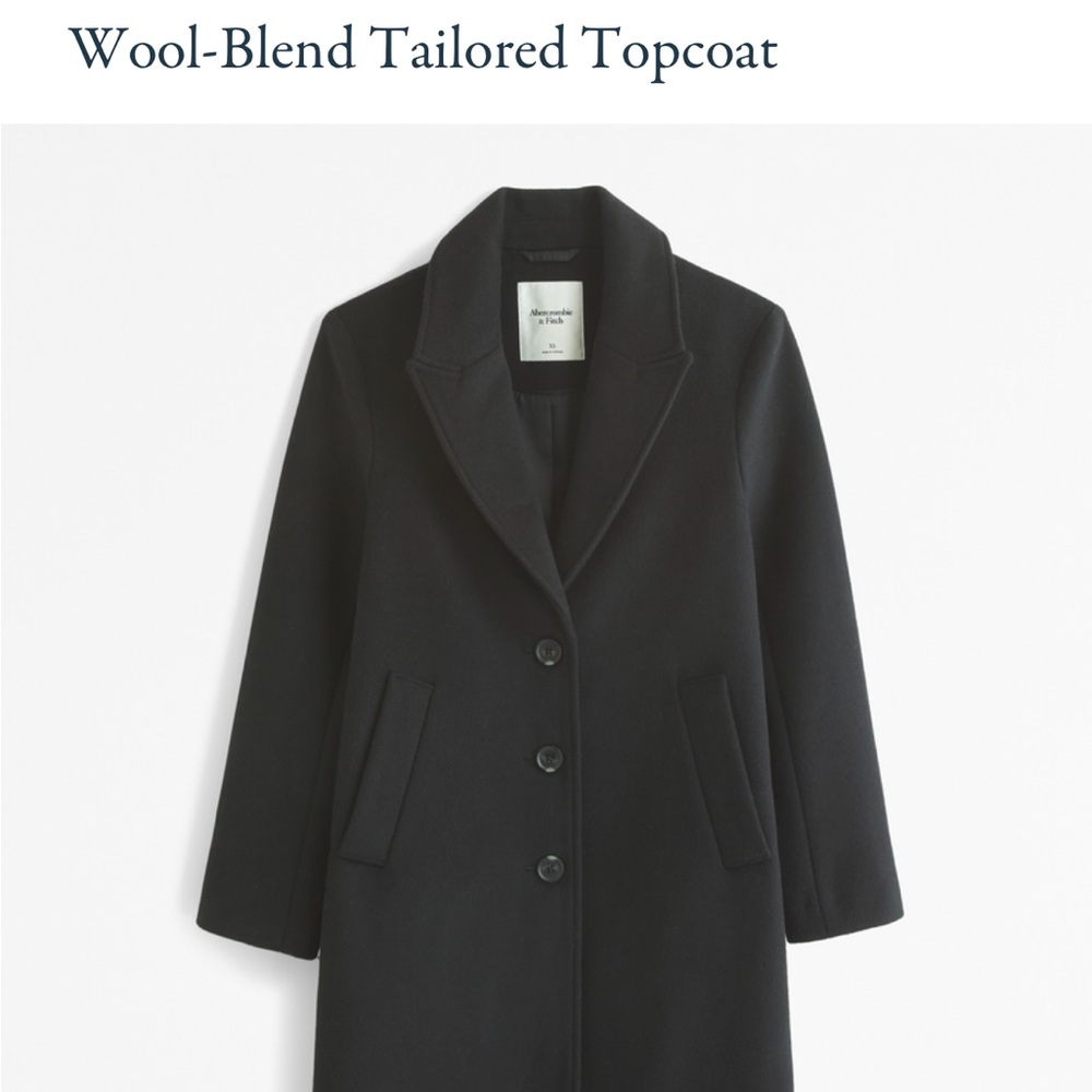 Wool blend tailored topcoat